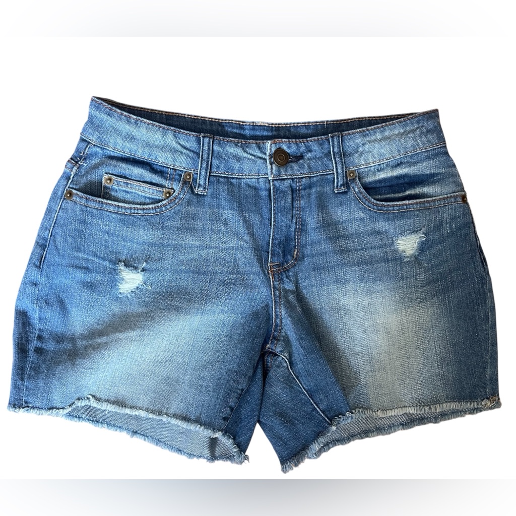 Time And Tru Women’s Distressed Denim Jean Shorts Sz 6